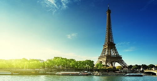 Seine in Paris with Eiffel tower in sunrise time